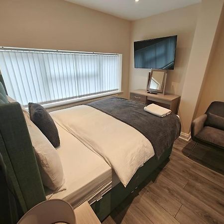 Luxury 5-Bed House Near Nec & Bhx Daire Solihull Dış mekan fotoğraf
