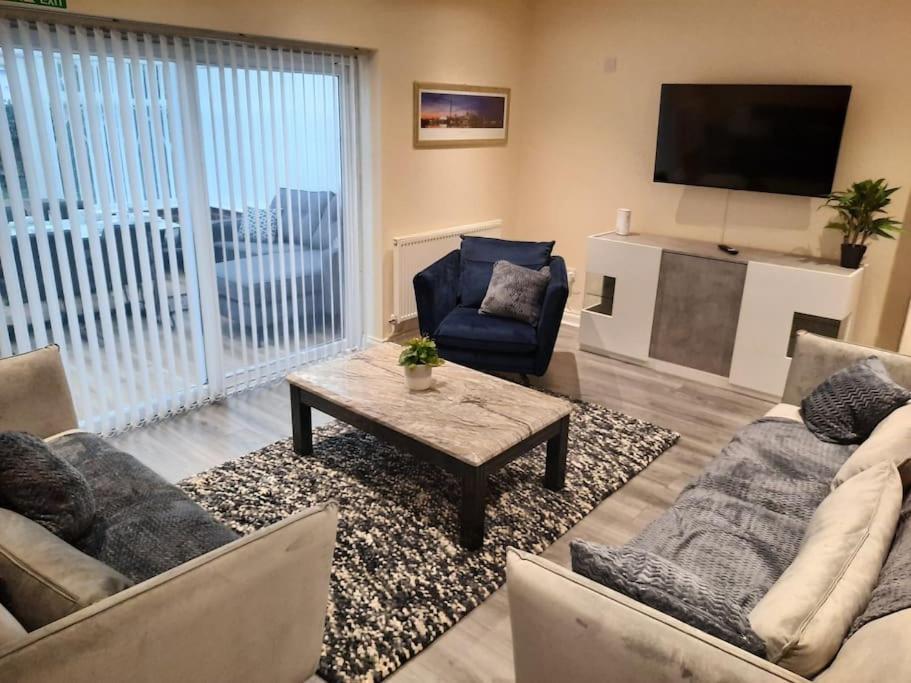 Luxury 5-Bed House Near Nec & Bhx Daire Solihull Dış mekan fotoğraf