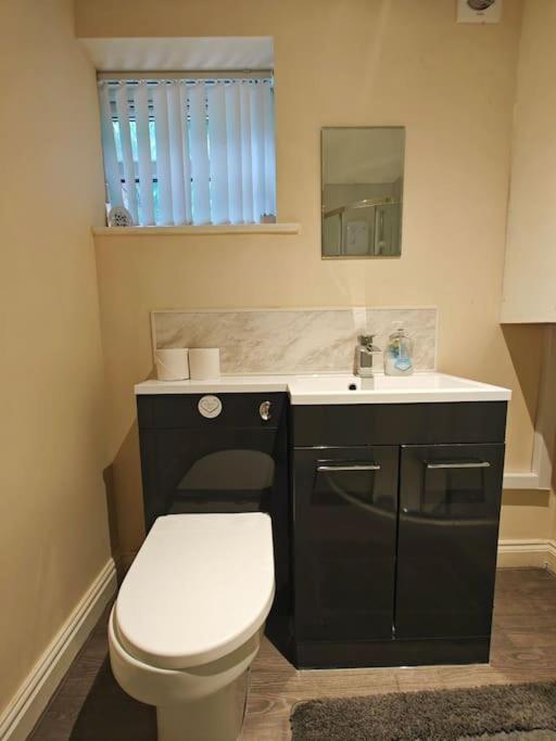 Luxury 5-Bed House Near Nec & Bhx Daire Solihull Dış mekan fotoğraf